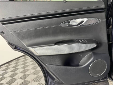 2023 Genesis GV70 2.5T Standard