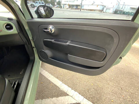 2012 FIAT 500c Lounge