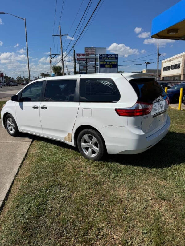 2015 Toyota Sienna L 7-Passenger