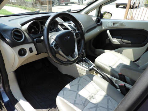 2013 Ford Fiesta SE
