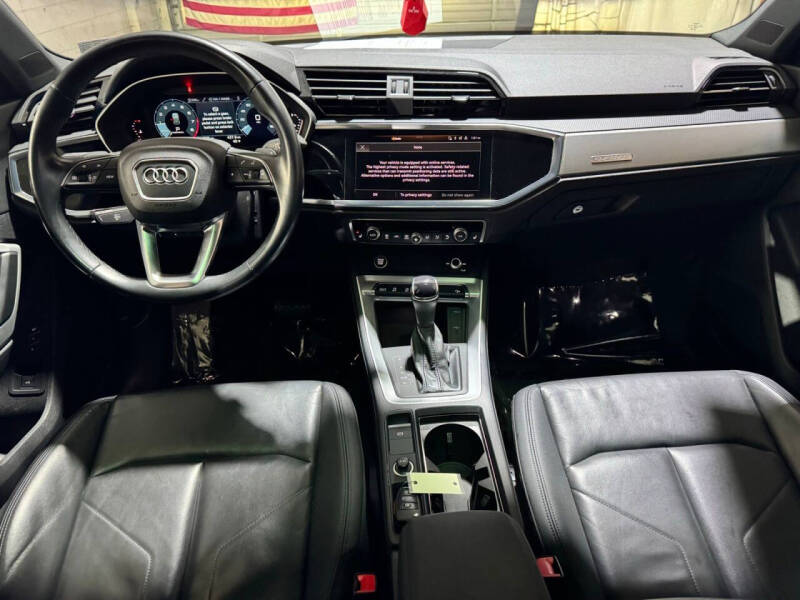 2023 Audi Q3 quattro S line Premium 45 TFSI