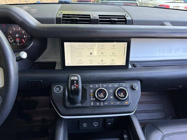 2020 Land Rover Defender 110 SE