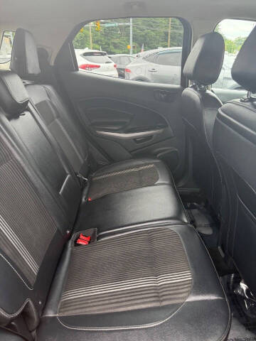 2020 Ford EcoSport SES