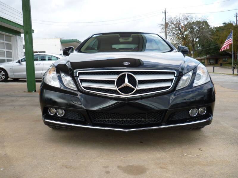 2011 Mercedes-Benz E-Class for sale at Auto Outlet Inc. in Houston TX