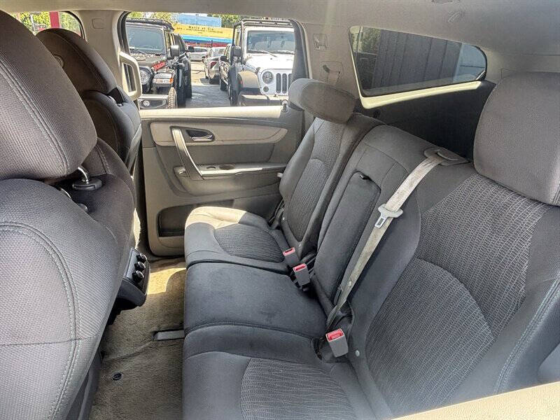 2017 Chevrolet Traverse LS