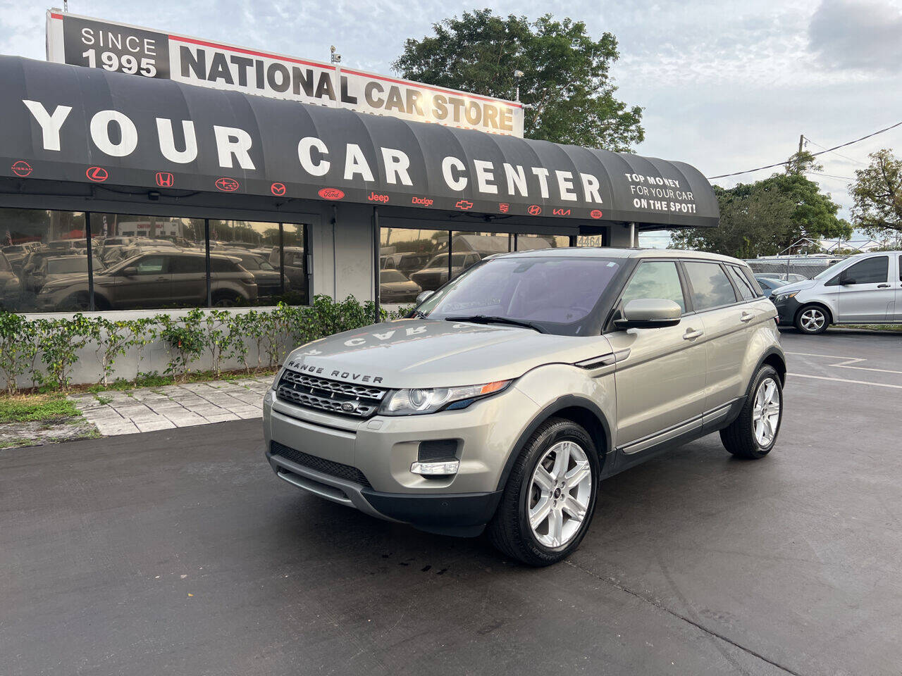 2013 Land Rover Range Rover Evoque  - $12,900