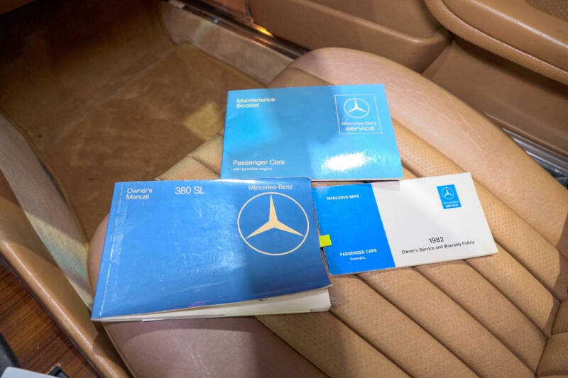 1982 Mercedes-Benz 380-Class 380 SL