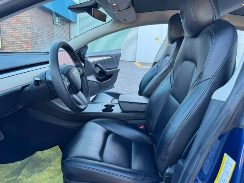 2021 Tesla Model 3 Standard Range Plus