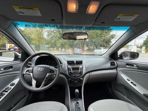 2017 Hyundai Accent Value Edition