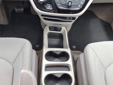 2017 Chrysler Pacifica Touring