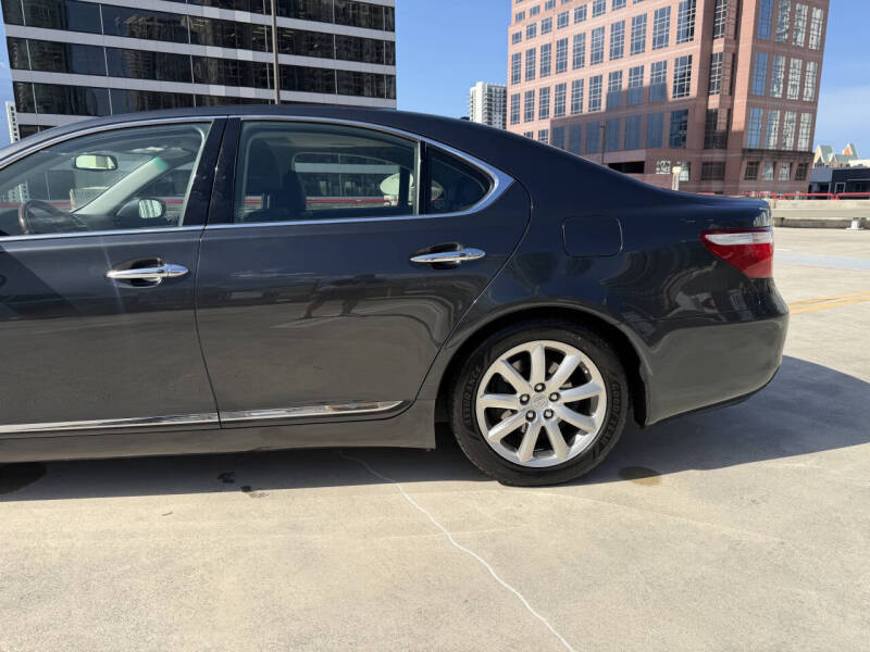 2007 Lexus LS 460