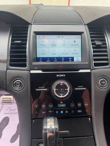 2017 Ford Taurus SHO