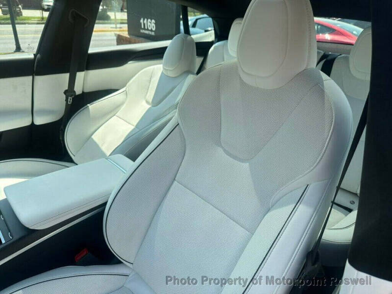 2023 Tesla Model S Plaid