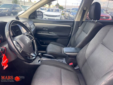 2014 Mitsubishi Outlander SE