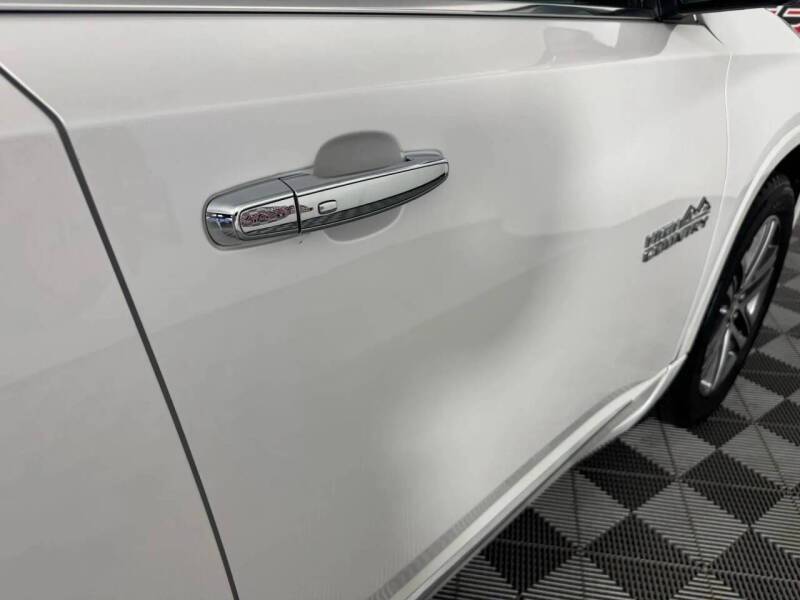 2022 Chevrolet Traverse High Country