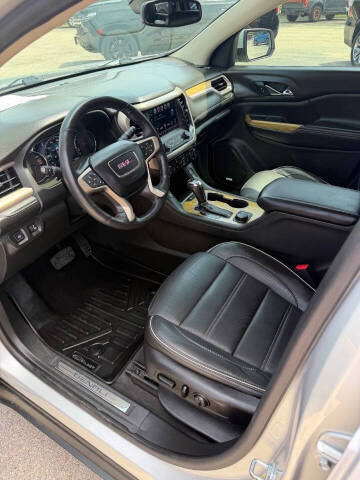 2017 GMC Acadia Denali