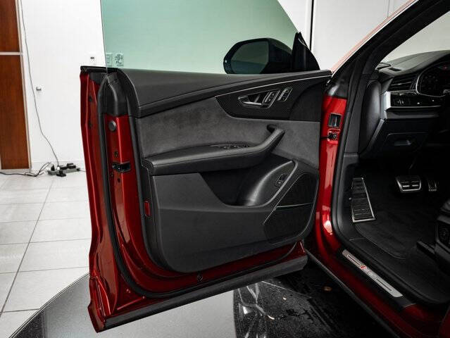 2024 Audi RS Q8 4.0T quattro