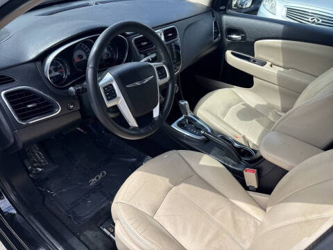 2013 Chrysler 200 Limited