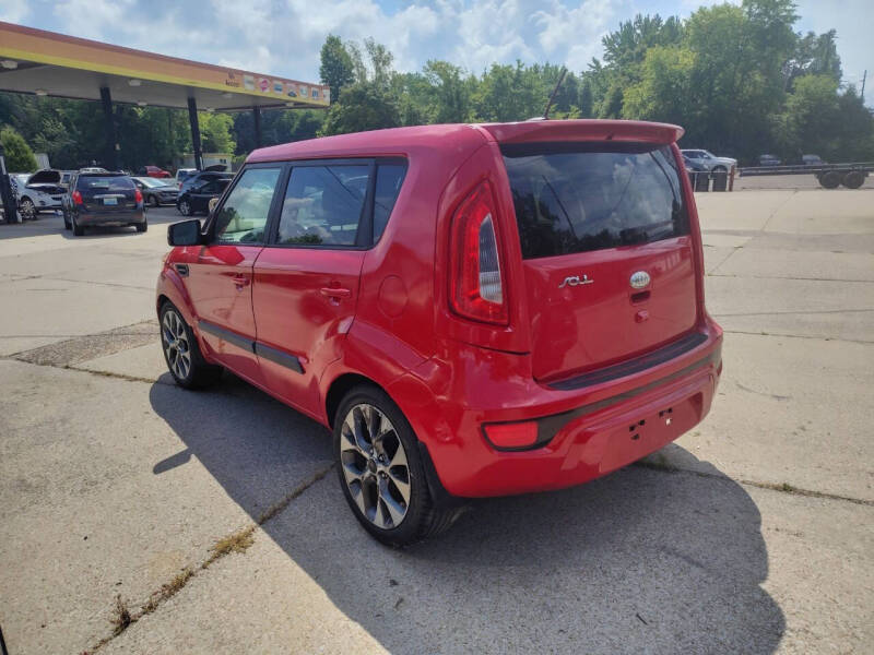 2013 Kia Soul +