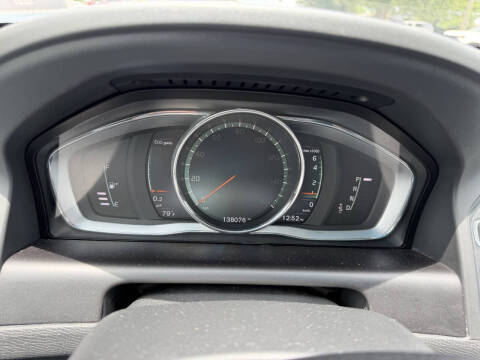 2017 Volvo XC60 T5 Dynamic