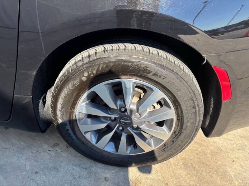 2024 Chrysler Pacifica Plug-In Hybrid Select