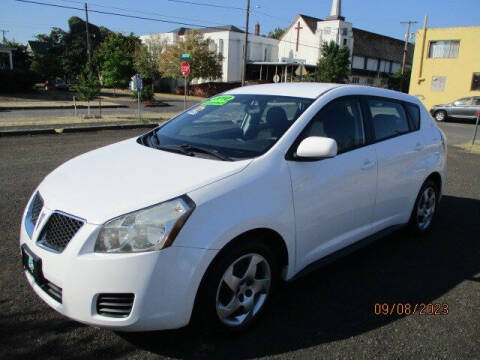 2010 Pontiac Vibe for sale at ALPINE MOTORS in Milwaukie OR