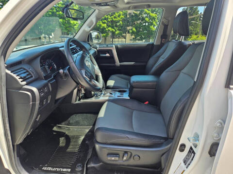 2017 Toyota 4Runner SR5 Premium