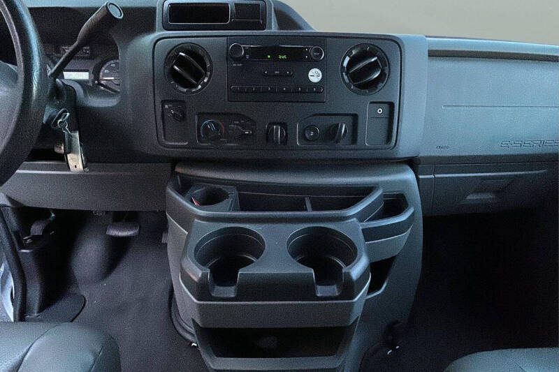 2014 Ford E-Series E-250