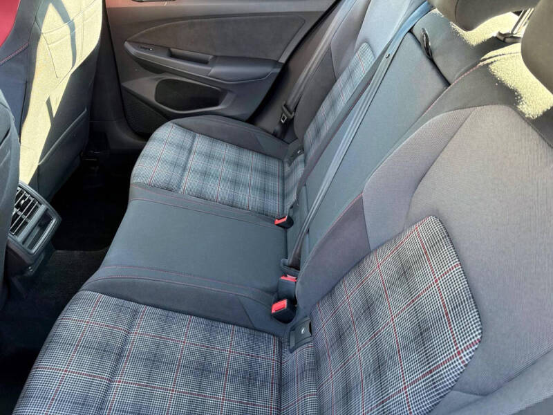 2024 Volkswagen Golf GTI S