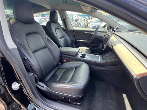 2021 Tesla Model 3 Standard Range Plus