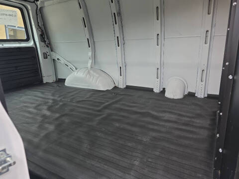 2021 Chevrolet Express 2500