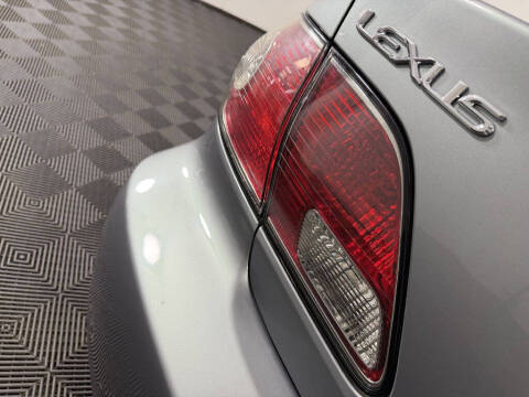 2004 Lexus ES 330