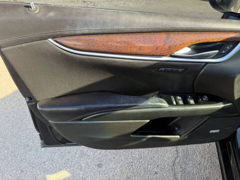 2013 Cadillac XTS Luxury Collection