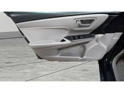 2016 Toyota Camry Hybrid XLE