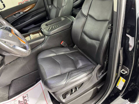 2018 Cadillac Escalade Luxury