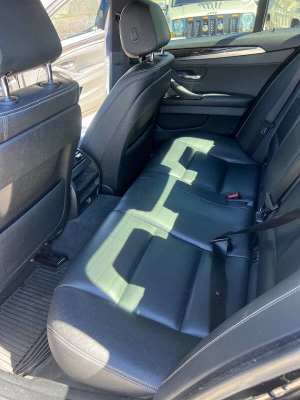 2016 BMW 5 Series 528i