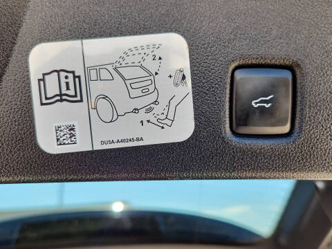 2020 Ford Escape Hybrid Titanium