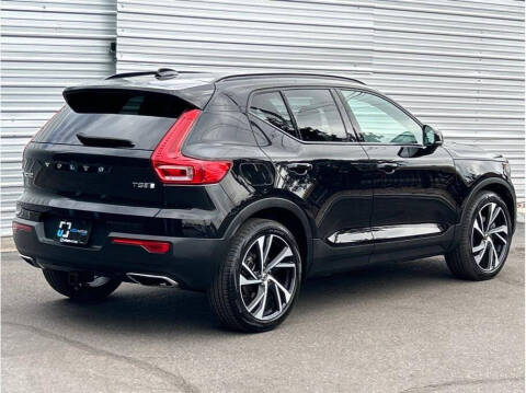 2020 Volvo XC40 T5 R-Design