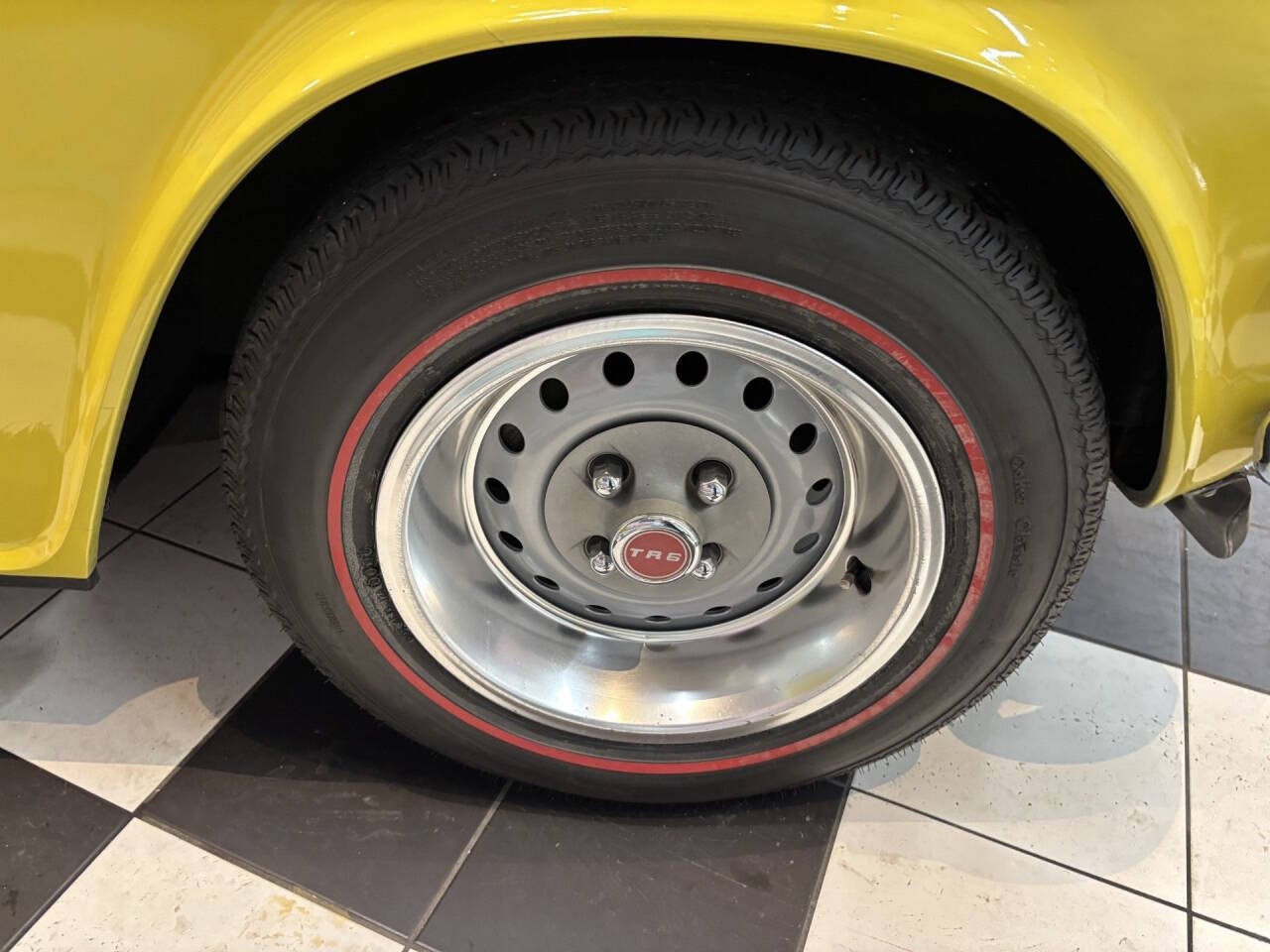 1974 Triumph TR6 34