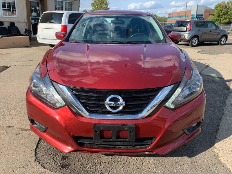2017 Nissan Altima for sale at Minuteman Auto Sales in Saint Paul MN