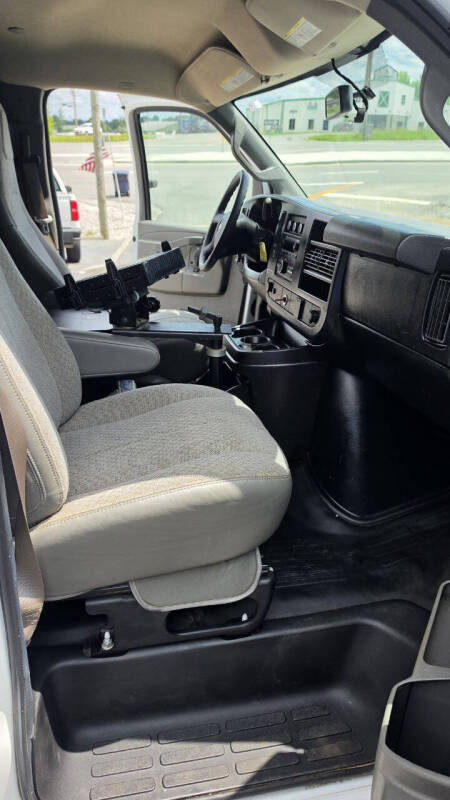 2017 Chevrolet Express 2500