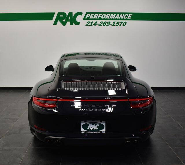 2017 Porsche 911 Carrera 4S