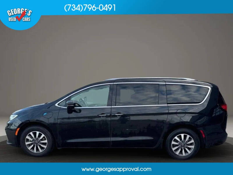 2021 Chrysler Pacifica Hybrid Touring L