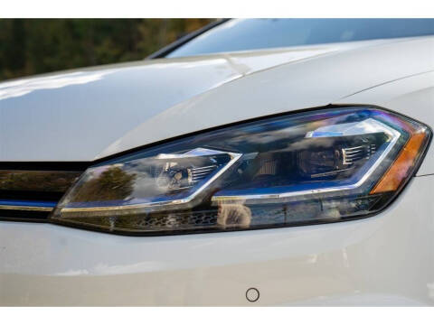 2017 Volkswagen e-Golf SEL Premium