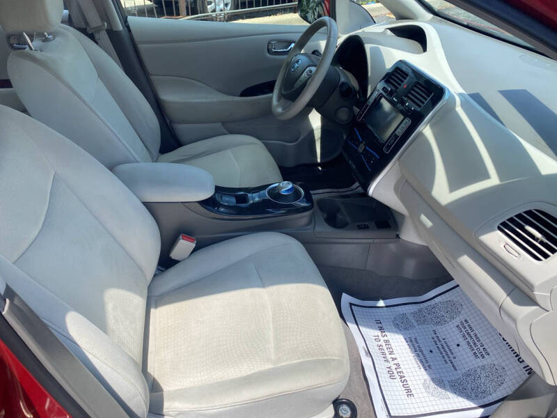 2012 Nissan LEAF SL