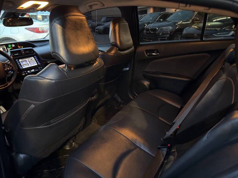 2020 Toyota Prius XLE