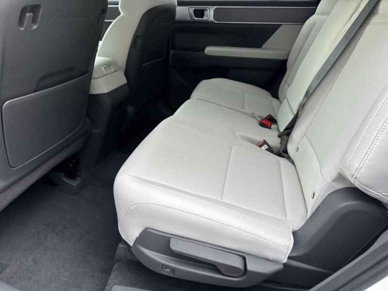 2026 Hyundai Santa Fe SE