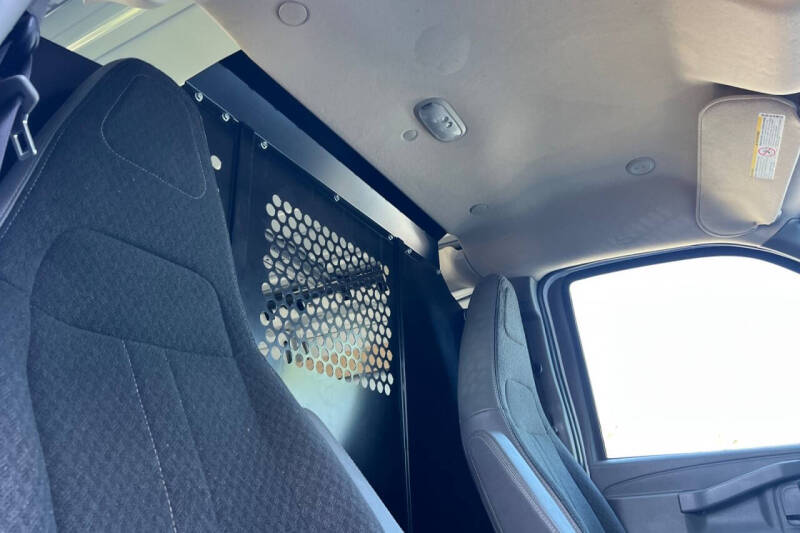 2023 GMC Savana 2500