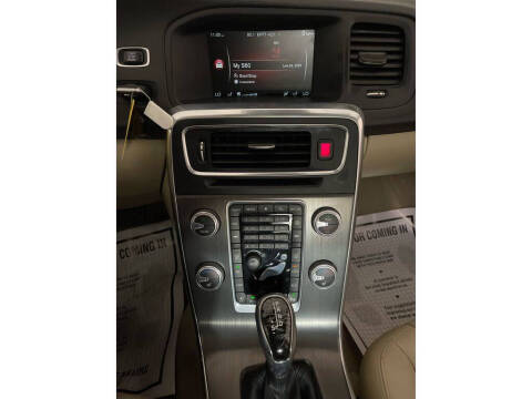 2015 Volvo S60 T5 Drive-E Premier