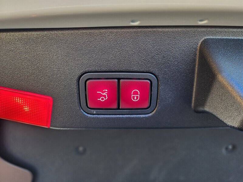 2016 Mercedes-Benz SL-Class SL 550